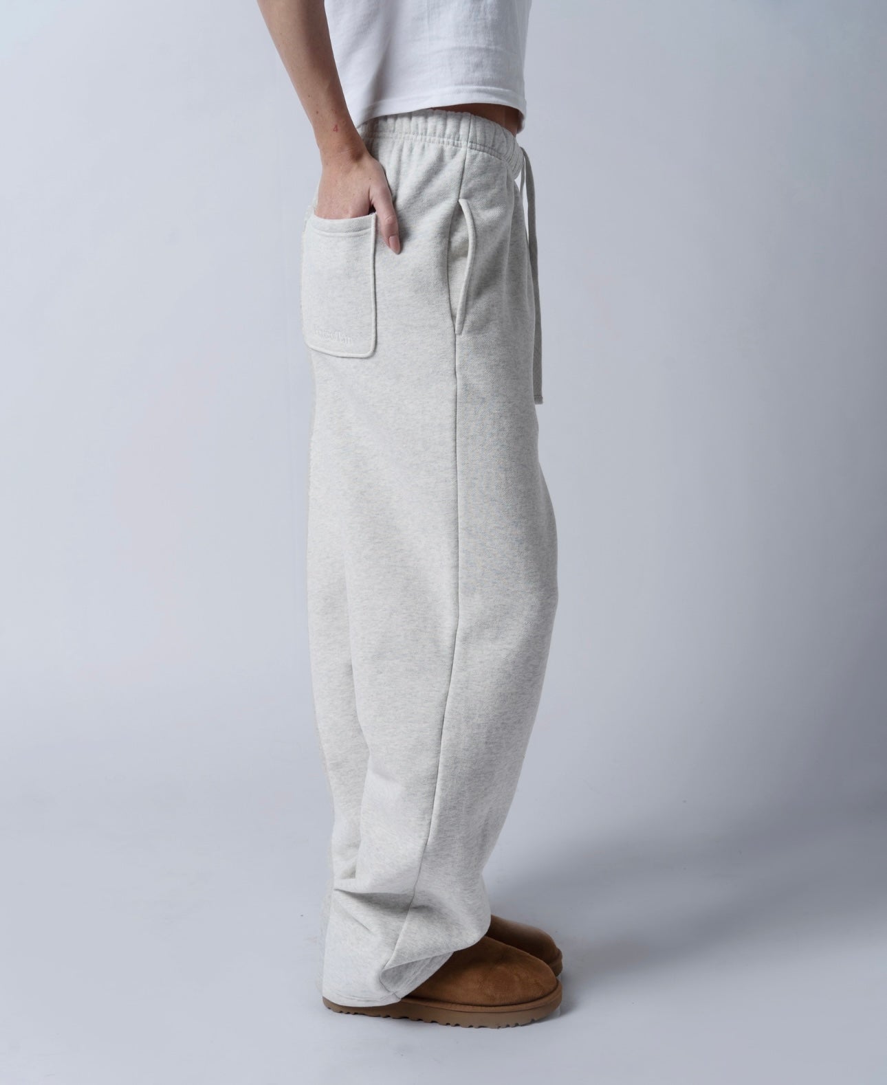 Classic Sweatpants in Vintage Heather Gray